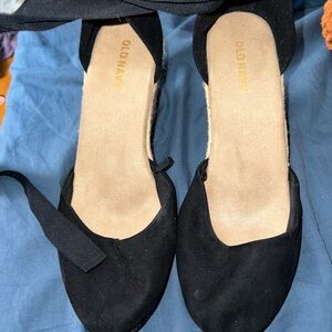 Old Navy Black Tie Wedges with Jute Trim